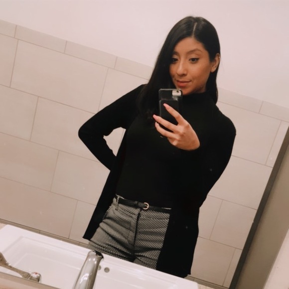 Meet your Posher, Katherine - Picture 3 of 3